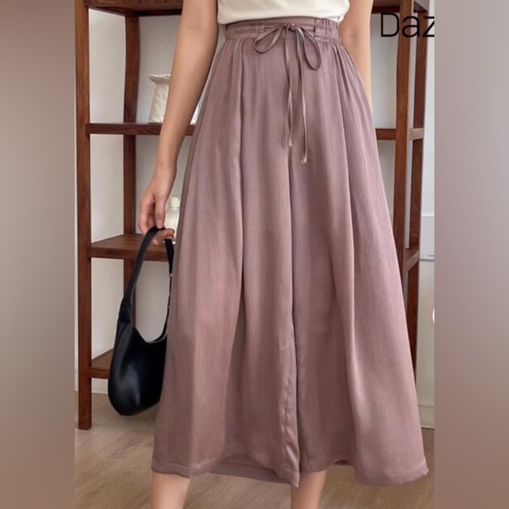 NWOT SHEIN Drawstring waist wide leg pant in size small